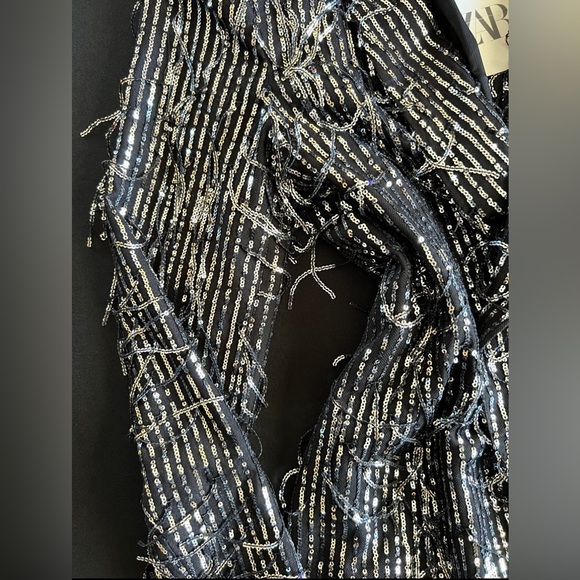 Zara Women's Black and Silver Blazer - Picture 5 of 12